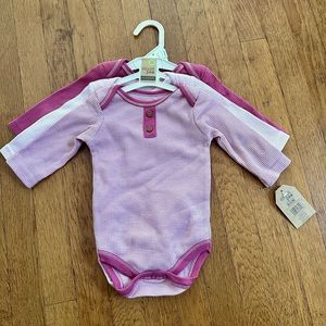 Chick Pea 0-3 Months 3 Pk Bodysuits
